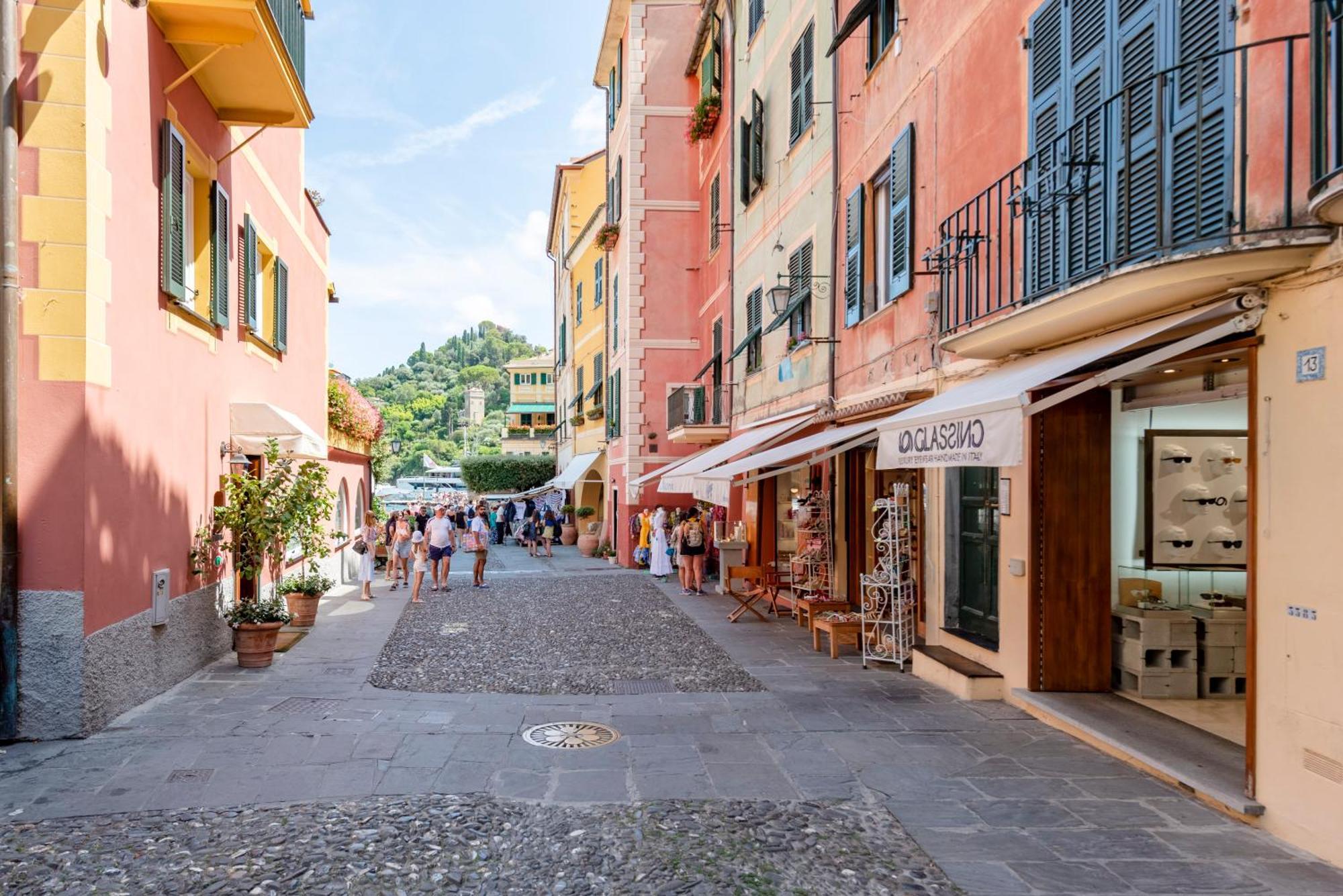 Altido Bright 2Br Apt Right Next To The Waterfront Apartment Portofino Luaran gambar